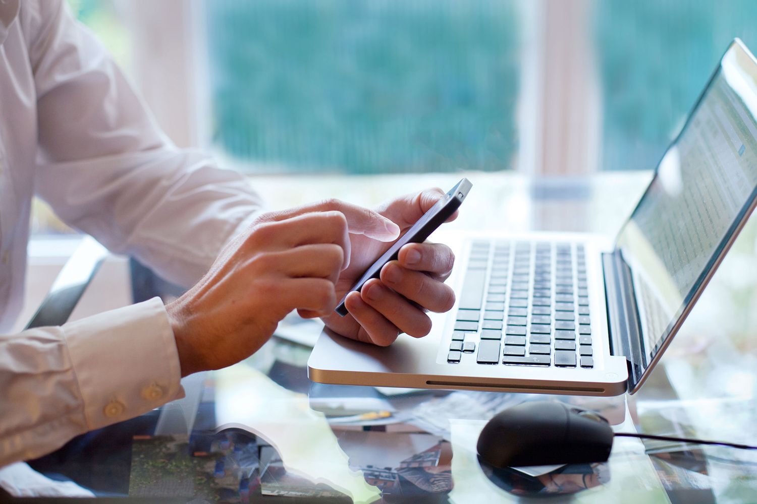Compare business mobile deals UK from All Major Networks